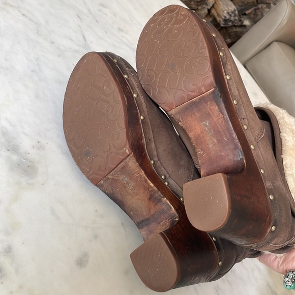 Ugg Lynnea Shearling Clog Boots - Picture 15 of 15